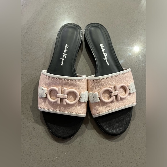 SALVATORE FERRAGAMO RHODES GANCINI LOGO SANDALS - Picture 4 of 10